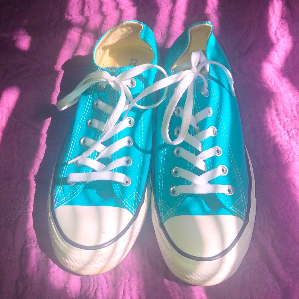 Converse low top shoes